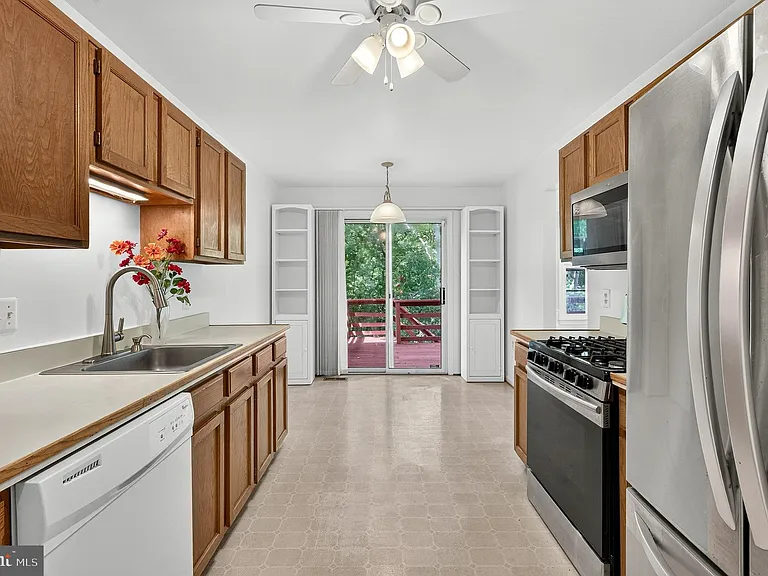 14560 Creek Branch Ct — Photo 13