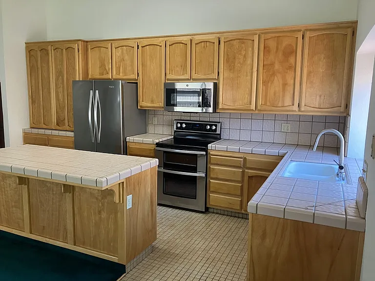 2313 Chapparal Pl — Photo 6