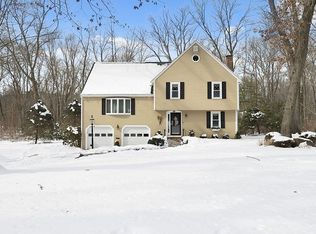 2 Hollyhock Ln, Hingham, MA 02043