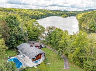 35 Awosting Rd, Hewitt, NJ 07421