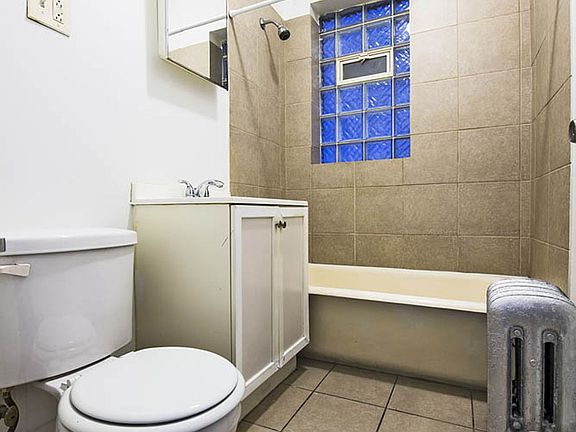3rd image of 6401-03 S California Ave #6401-3