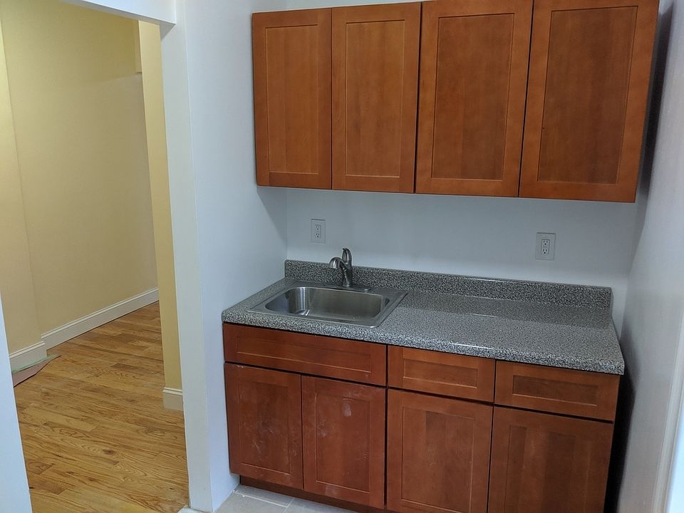 1st image of 170 E 19th St #3D