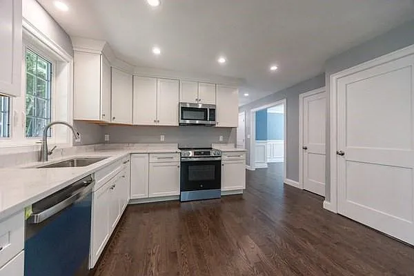 122 Canal St — Photo 11