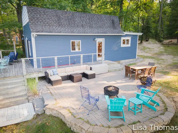 7489 W Basford Lake Dr, Baldwin, MI 49304