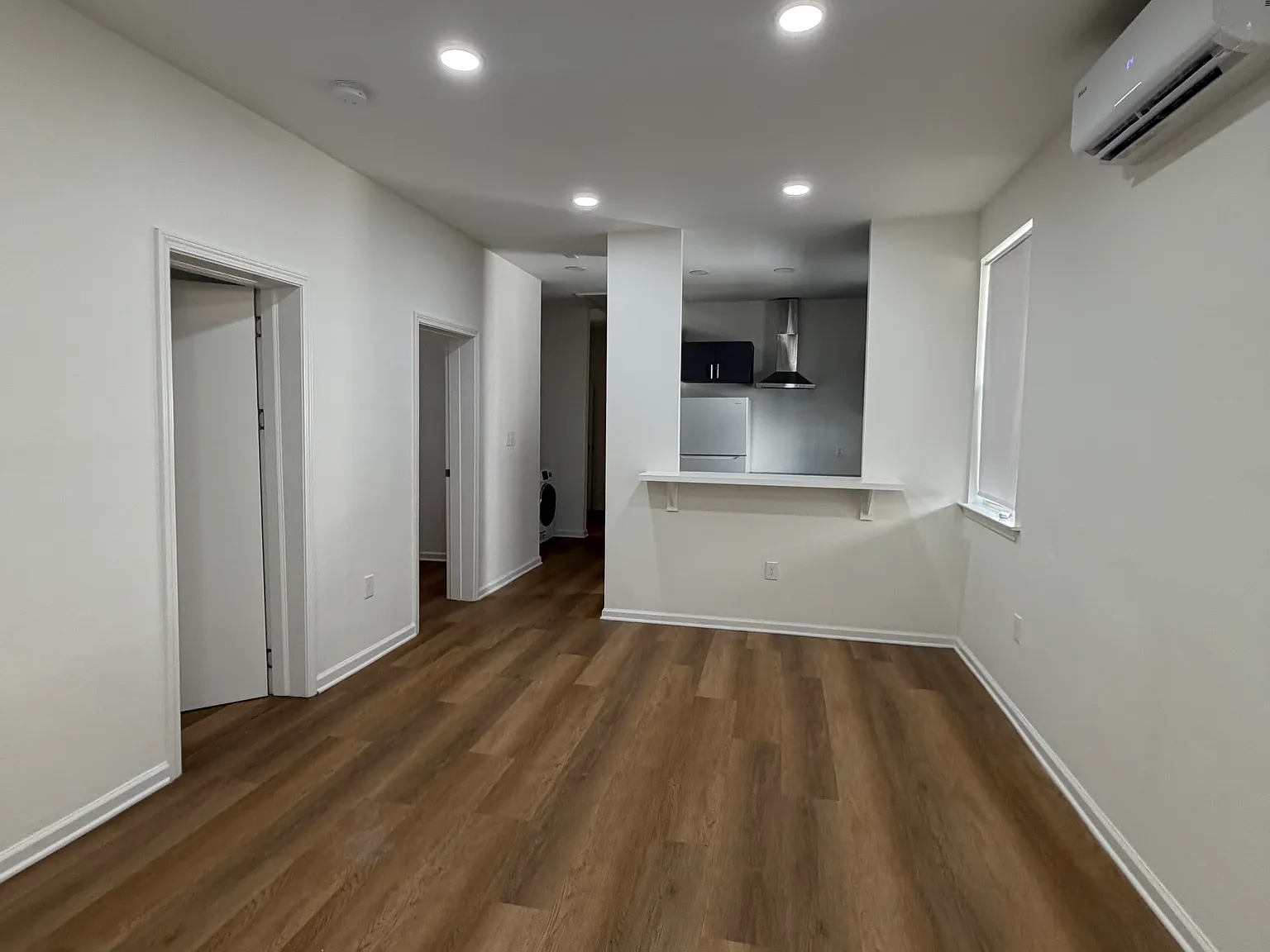 4 bed, $1,700 — Photo 2