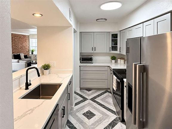 3rd image of 6201 Morrison Rd Unit 1304