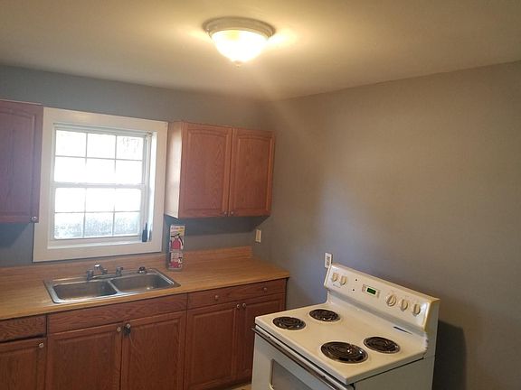 5th image of 302 N 11th Ave