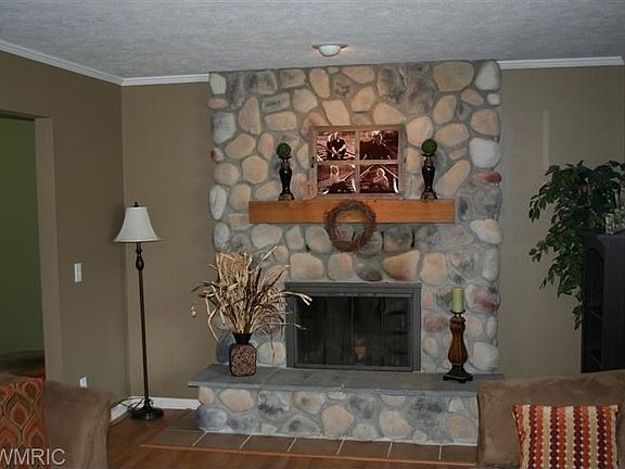 2nd image of 954 Culpepper Dr SE