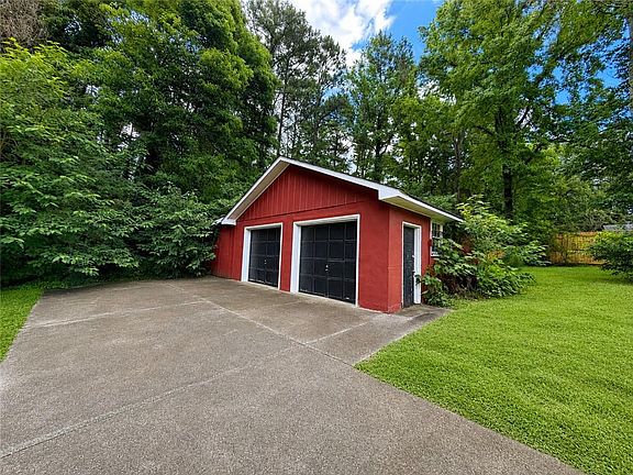 2nd image of 677 Bankshire Dr