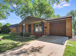 3627 S Hocker Ave, Independence, MO 64055