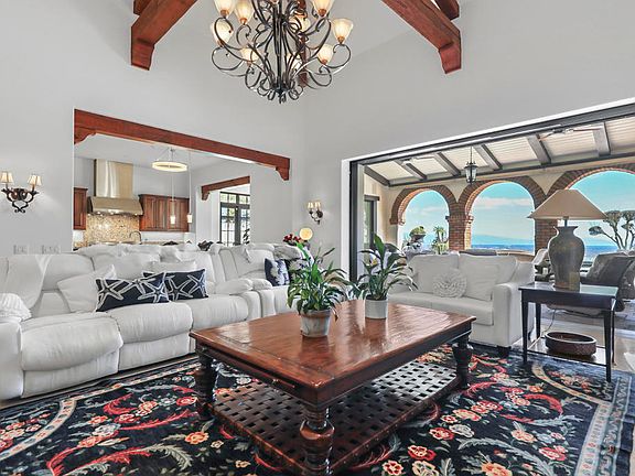 3rd image of 14 Santa Rosa Mountain Ln