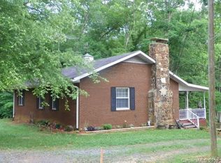 1752 Lakeshore Dr, New London, NC 28127