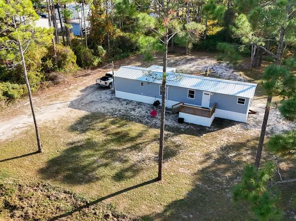 276 Twin Lakes Rd, Eastpoint, FL 32328