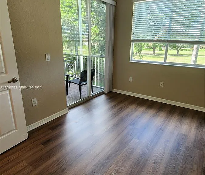 3600 Oaks Clubhouse Dr #206 — Photo 30