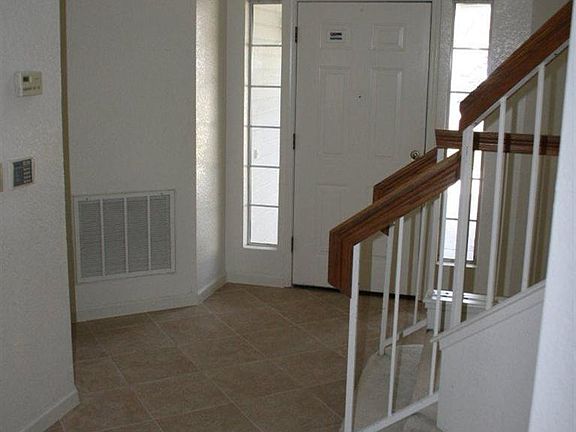 3rd image of 954 Dondra Way
