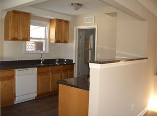 24640 Parklawn St, Oak Park, MI 48237