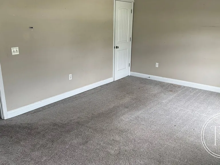 709 English Oak Dr — Photo 18