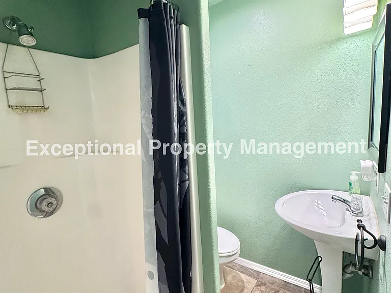 15381 Citation Ave — Photo 14