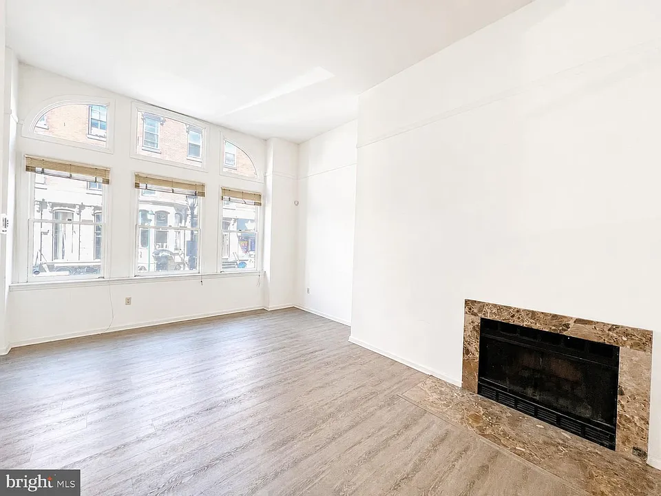 2030 Walnut St