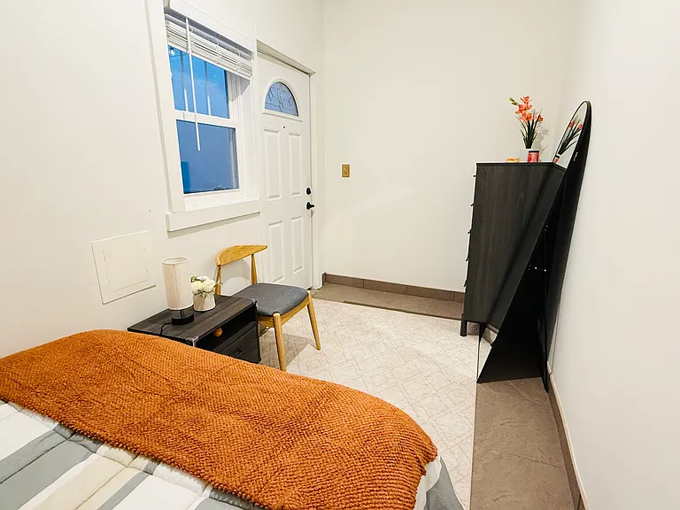 2504 E York St #2 — Photo 34