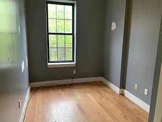 Rented by Premier Metro Realty Corp