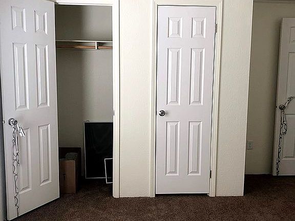 Closet in bedroom#2