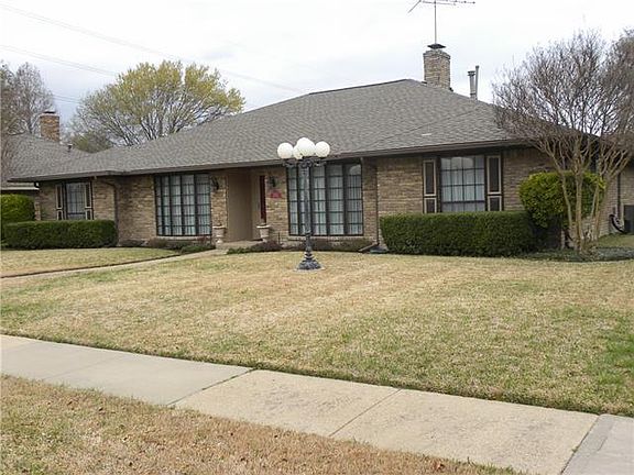 3rd image of 1303 Alto Dr