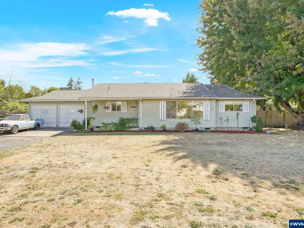 262 Columbia St, Jefferson, OR 97352