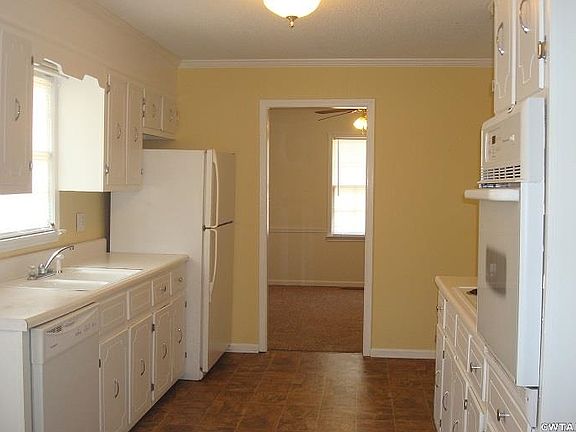4th image of 46 Trailwood Dr