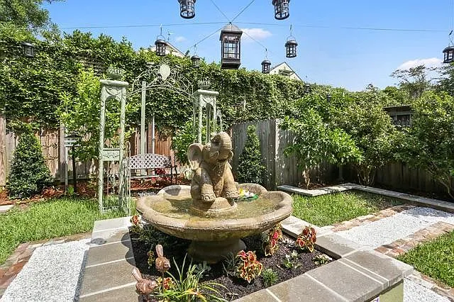 332 Walnut St — Photo 16