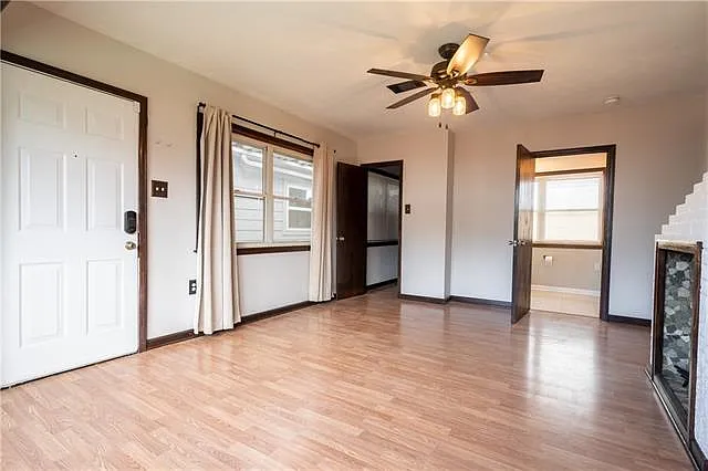 8502 Edinburgh St — Photo 10