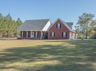 907 Armstrong Rd, Black, AL 36314