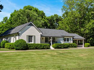 10065 Hutcheson Ferry Rd, Chattahoochee Hills, GA 30268