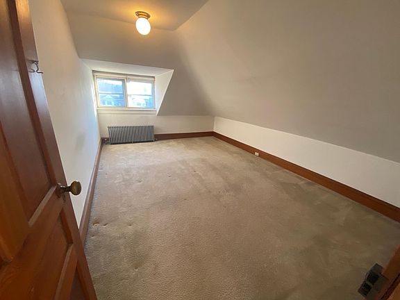 3rd floor front room