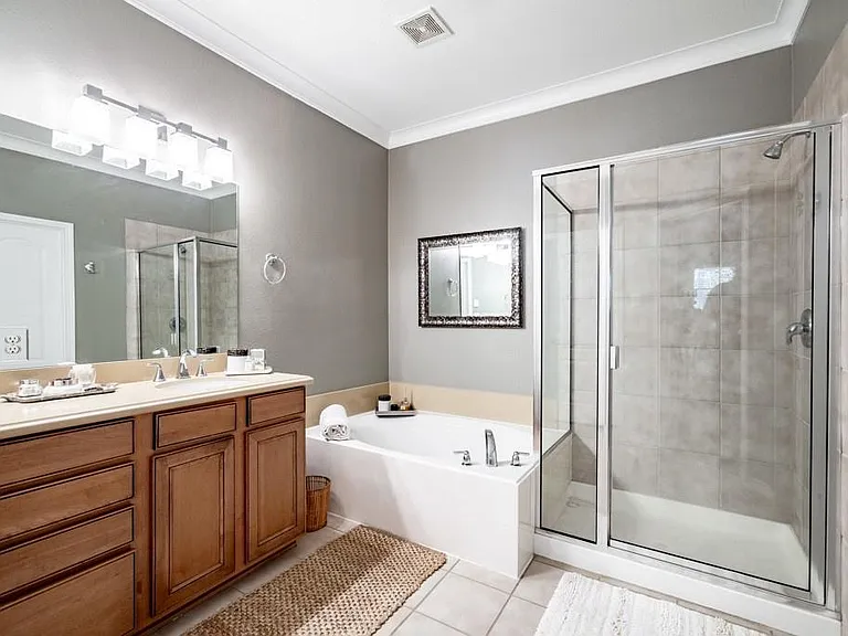 6868 Firenze Ln — Photo 10