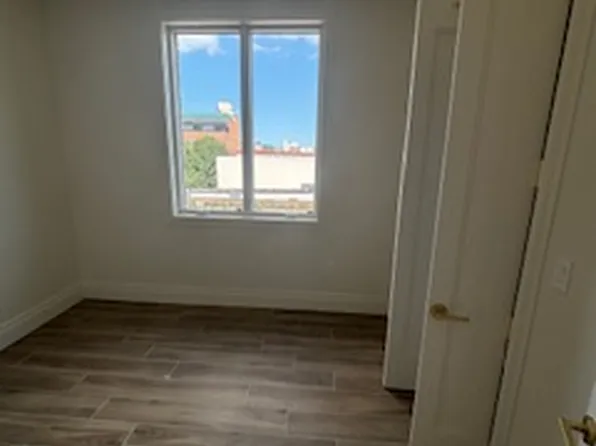 4402 12th Avenue image 5 of 12