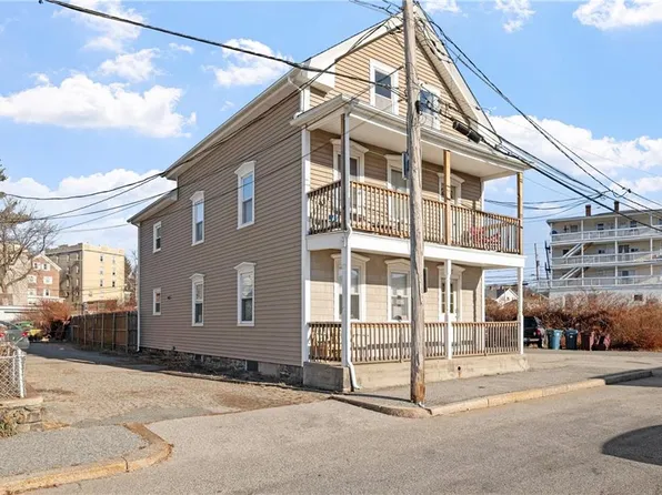 42 Elbow St, Woonsocket, RI 02895