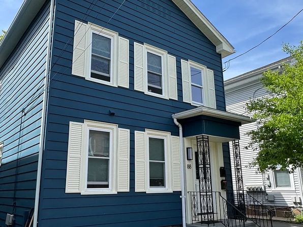 88 Lyon St #2