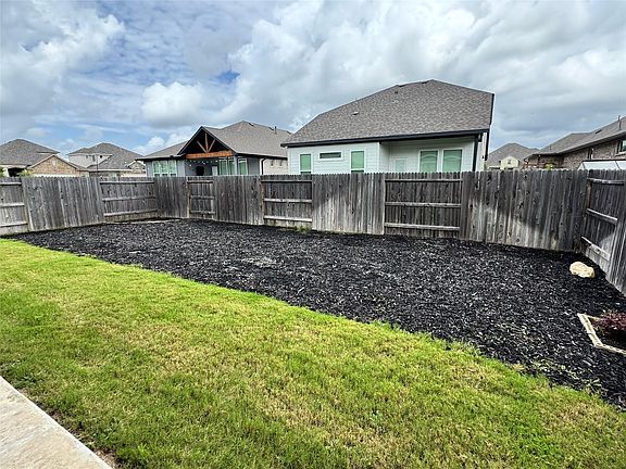 3rd image of 3013 Werra Ln