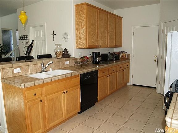 5th image of 2808 Myotis Dr