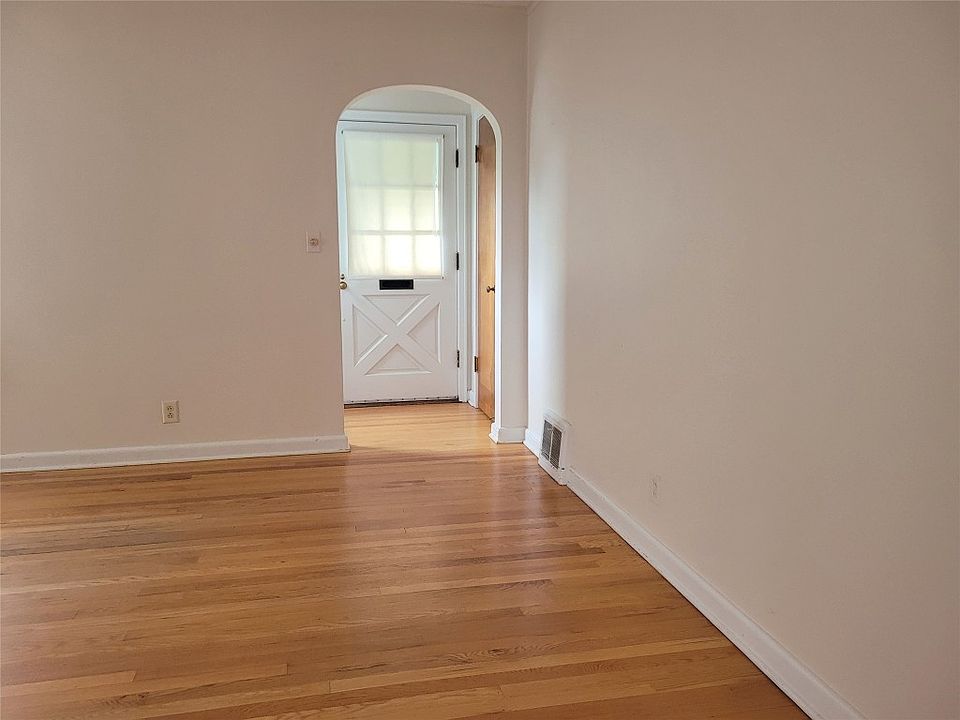 122 Matthews St, Binghamton, NY 13905 Zillow