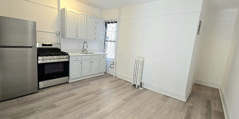 Rented by Douglas Elliman | media 13