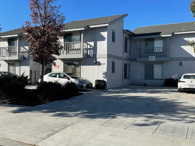 4658 Cherokee Ave — Photo 7