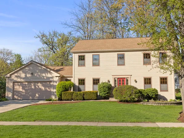 1624 Mirror Lake Dr, Naperville, IL 60563