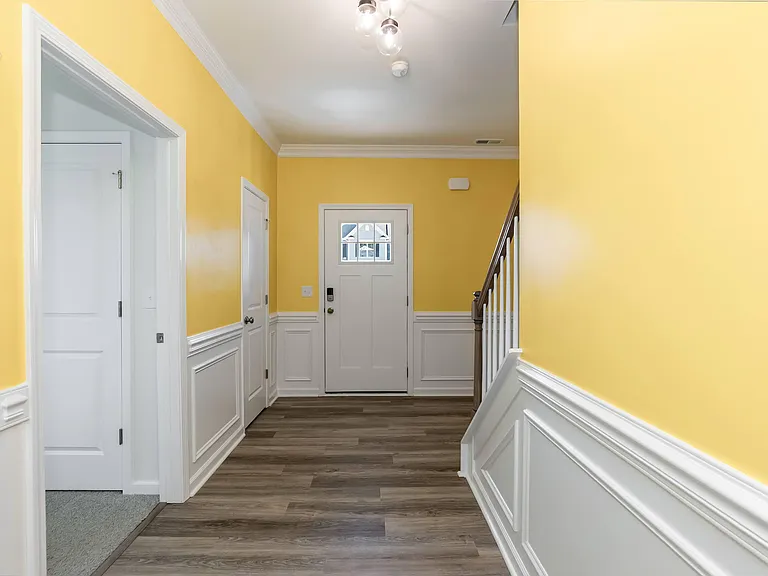 395 Oak Park Blvd — Photo 8