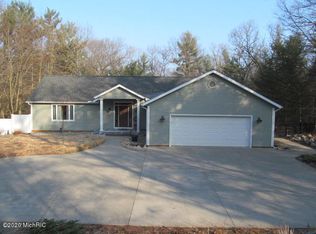 1350 Timber Trail Dr, Whitehall, MI 49461