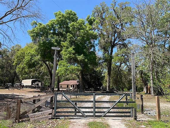 2nd image of 3433 County Road 679