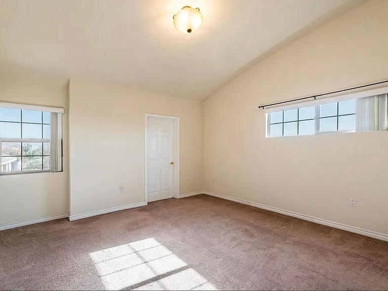 11630 Hamlin St #2 — Photo 8