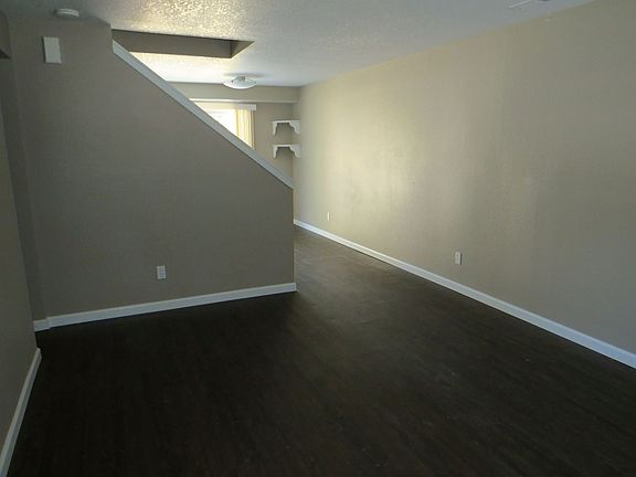 3rd image of 764 SE 16th Ave