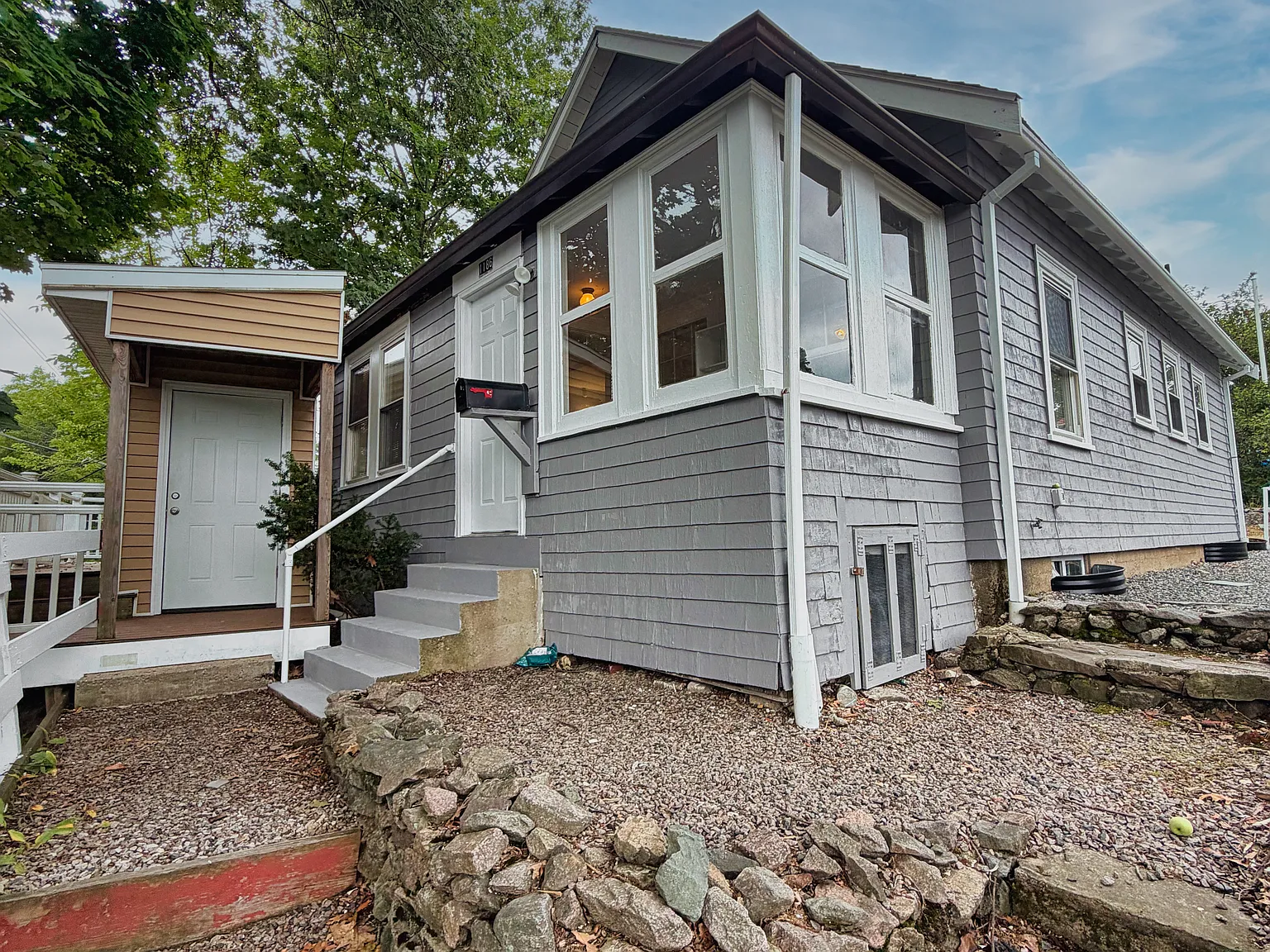 3 bed, 1200 sqft, $3,750 — Photo 3